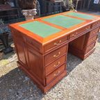 Klassieke Engelse Schrijftafel, Bureau, Desk, Met Lederen In thumbnail 3