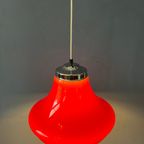 Rode Space Age Hanglamp Van Plexiglas Met Chroom Kapje thumbnail 3