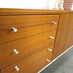 Fineer Dressoir Uit Zweden Met Wit Stalen Poten thumbnail 3
