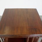 Zeer Mooie Grote Antieke Houten Engelse Boekenmolen Met Een Cast Iron Base thumbnail 15
