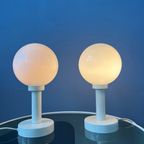 Set (2) Witte Space Age Opaline Glazen Tafellampen thumbnail 2