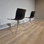 2X Arper Catifa Stoelen - Wit - Zwart - Kunststof -Draaibaar thumbnail 7