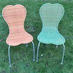 Vintage Set Van Paar ( 2) Rieten Stoelen Groen En Beige In Hart Vorm thumbnail 10