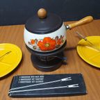 1995 Vintage Fonduestel Met Vrolijke Bloemen thumbnail 2