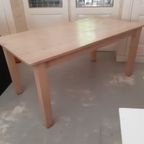 Scandinavisch Beige Eettafel thumbnail 2