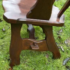 Mid-Century Bruin Fauteuil Twee 'Key Pegged Stretcher' Stoelen thumbnail 9