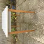 Mid-Century Wit, Zilverkleurig, Bruin Eettafel thumbnail 12
